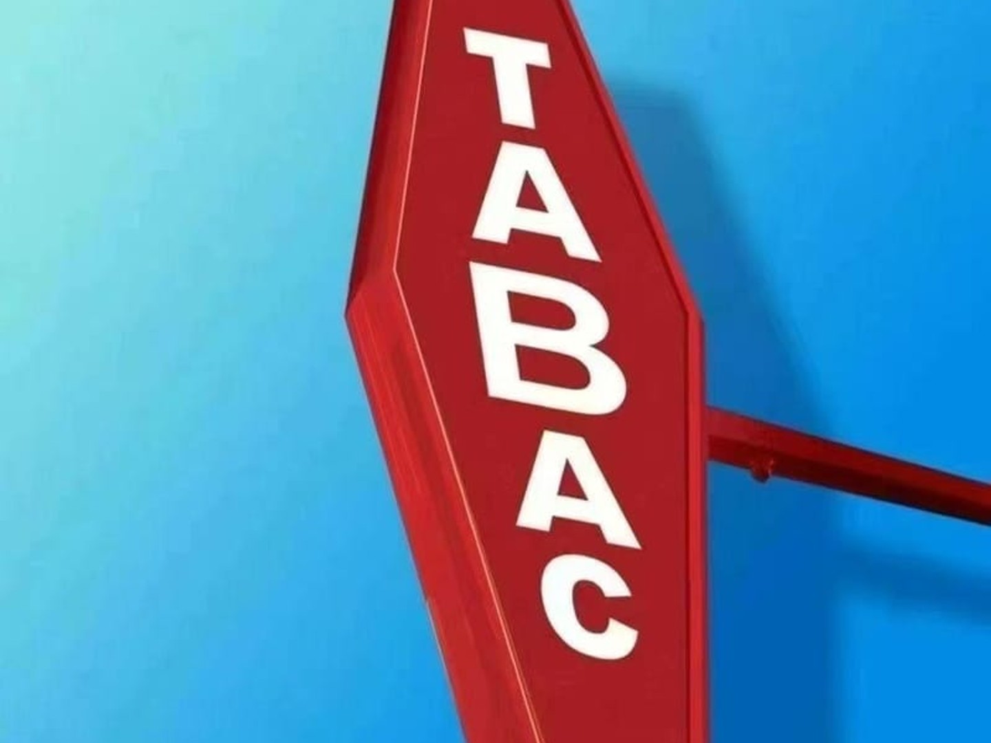 Immeuble commercial 83 m²