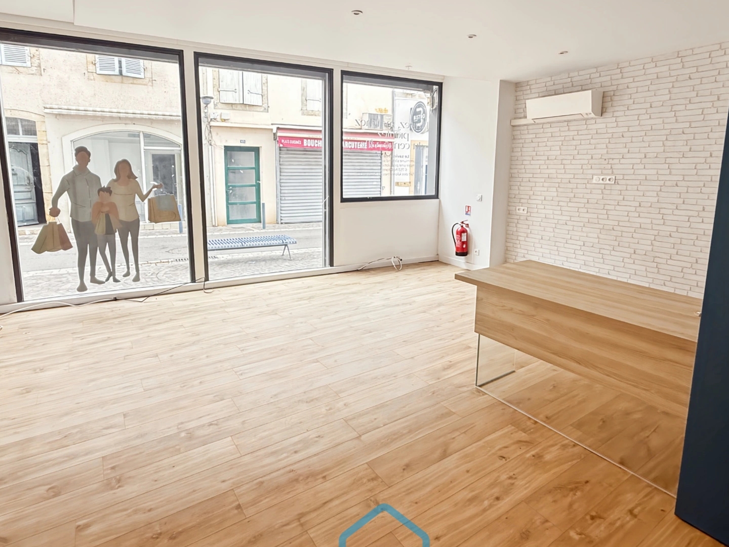 Magasin à vendre - 2 pièces - 72m2 - Aire-Sur-L'adour (40800)