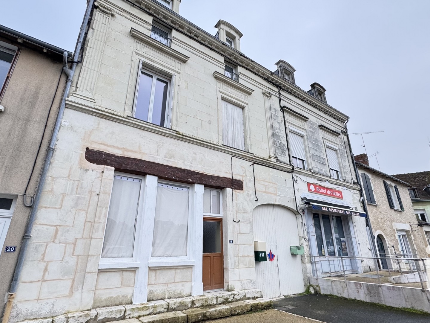 Maison 12 pièces 250 m²