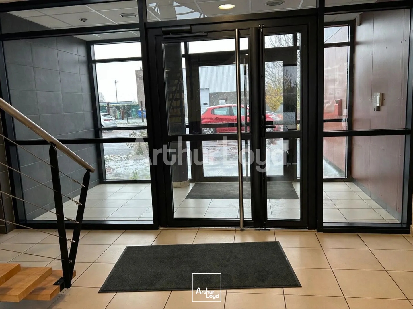 Immeuble de bureaux à vendre à La Sentinelle avec effet d'enseigne remarquable