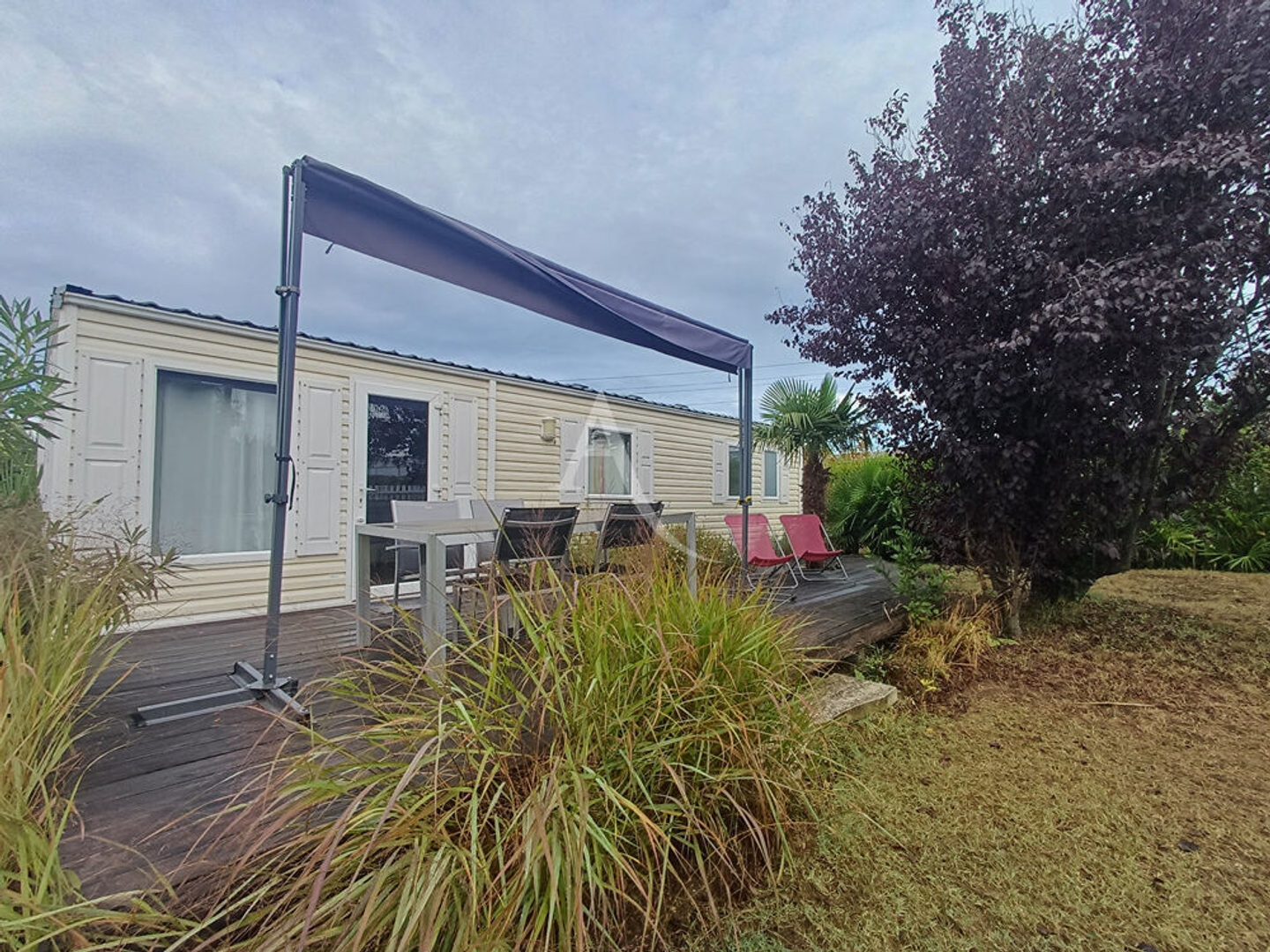 Mobil home de 50 m2 sur un terrain de loisirs situé à Saint-nazaire-sur-charente