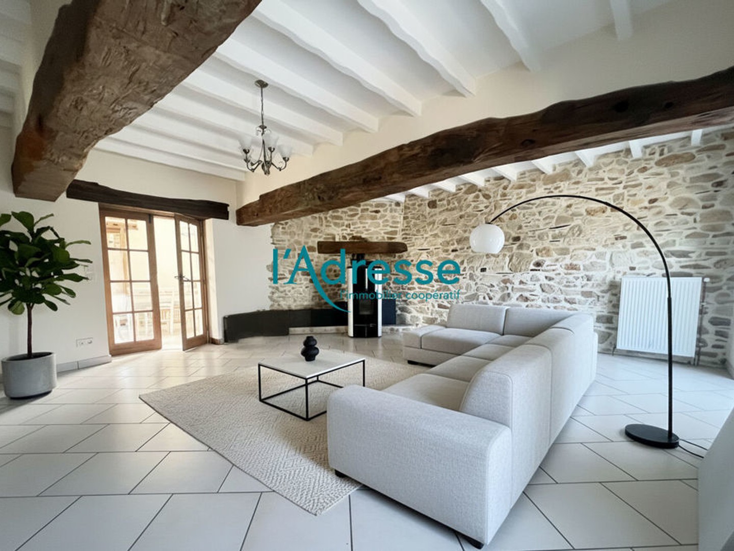 Immeuble à vendre - 6 pièces - 278m2 - Saint-Aubin-Des-C... (44110)