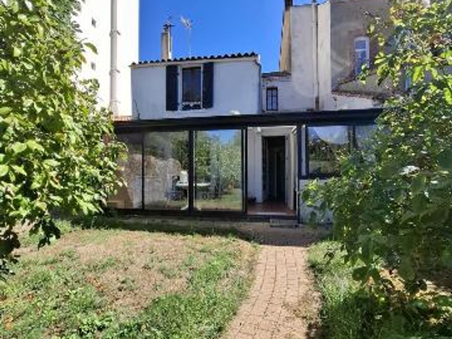 Immeuble 94 m²
