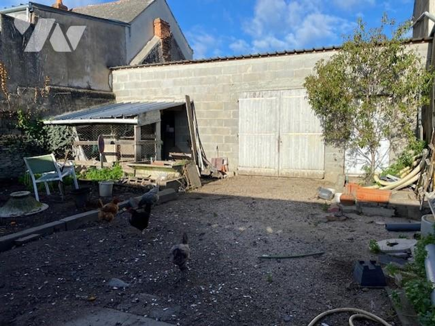 Local 158 m²