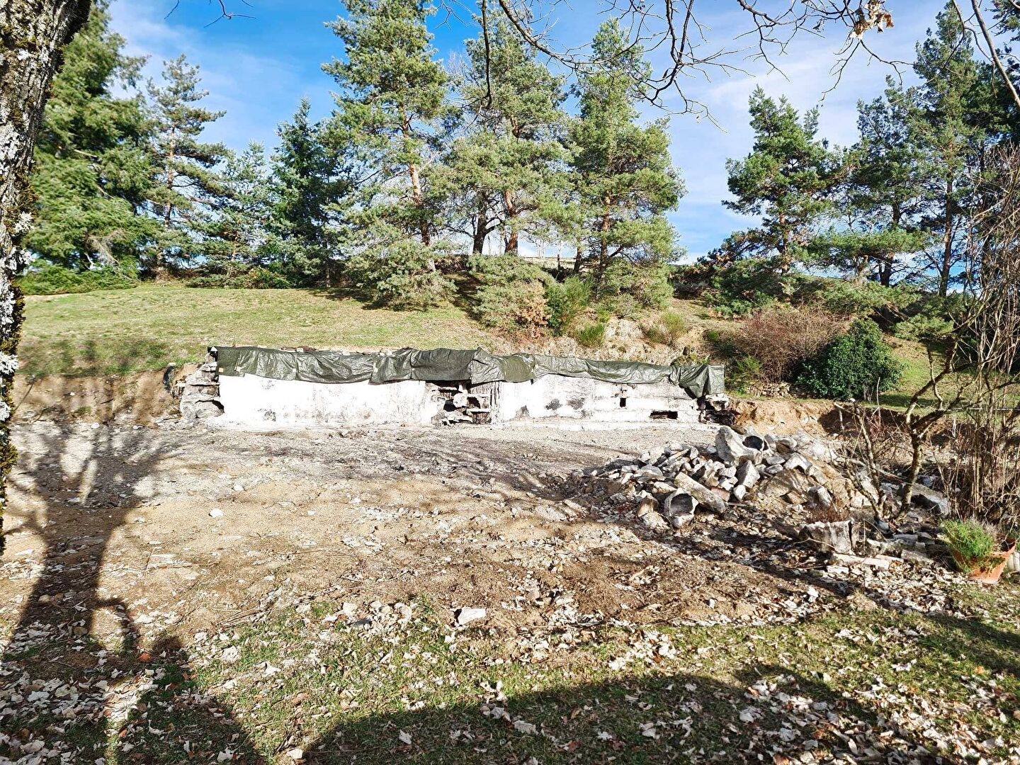 GRANGE sur TERRAIN 7543m² VUES magnifiques