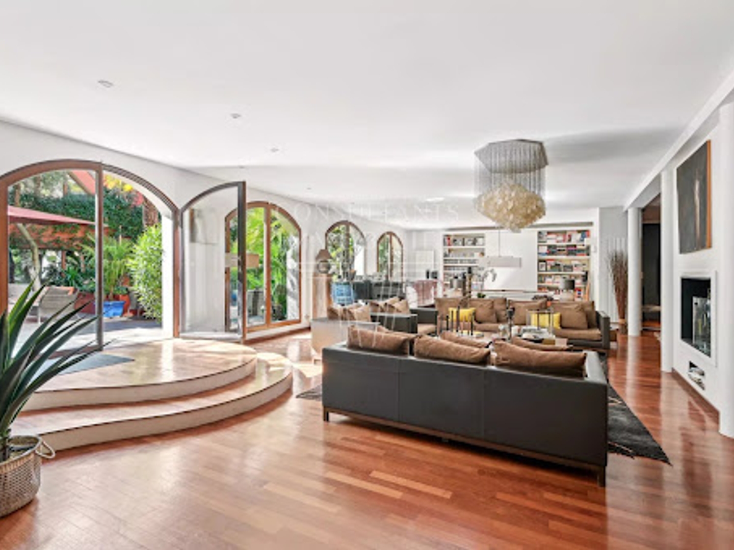 Maison à vendre - 8 pièces - 471m2 - Levallois-Perret (92300)
