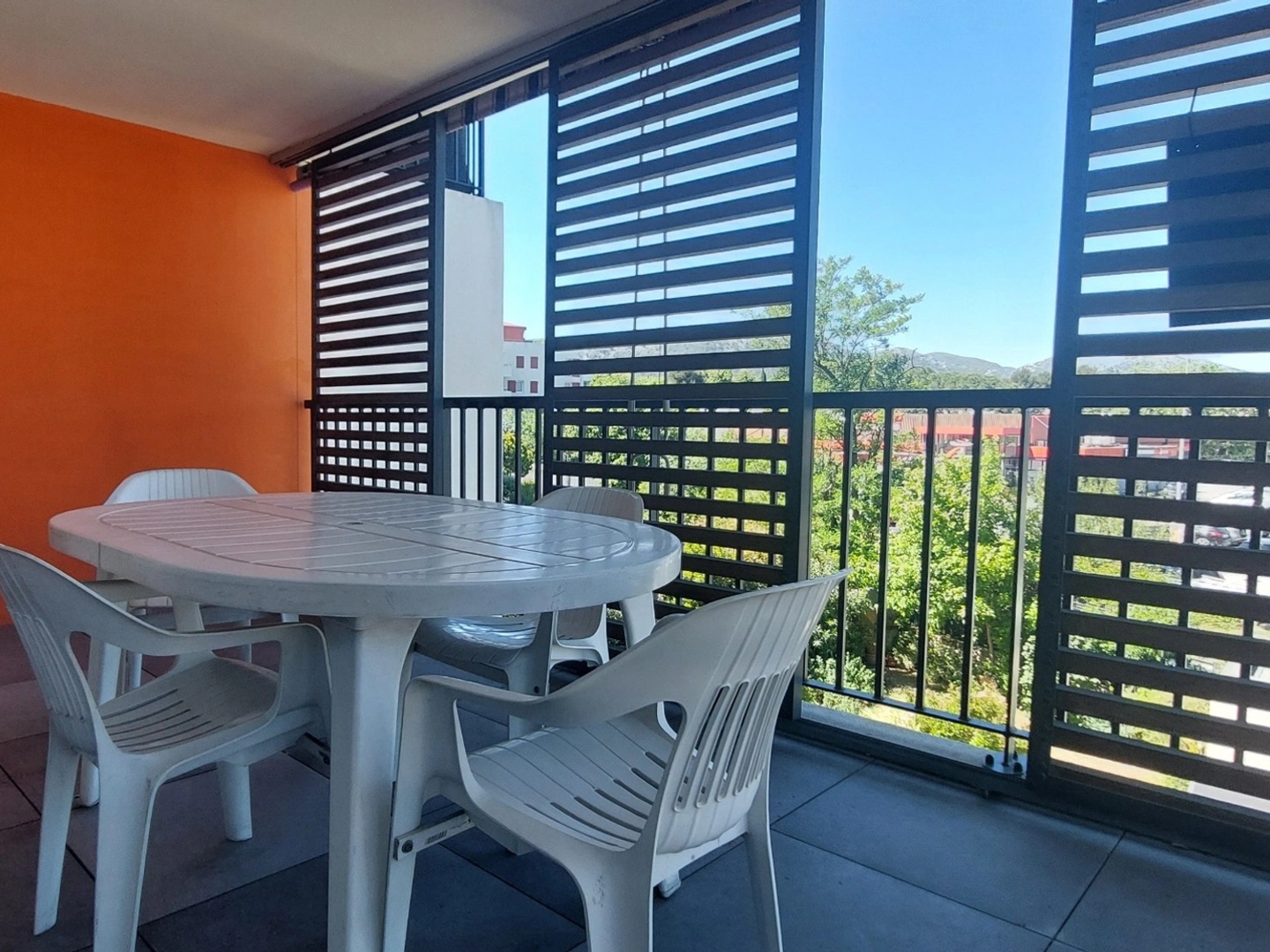 Appartement à vendre - 2 pièces - 52m2 - Aubagne (13400)