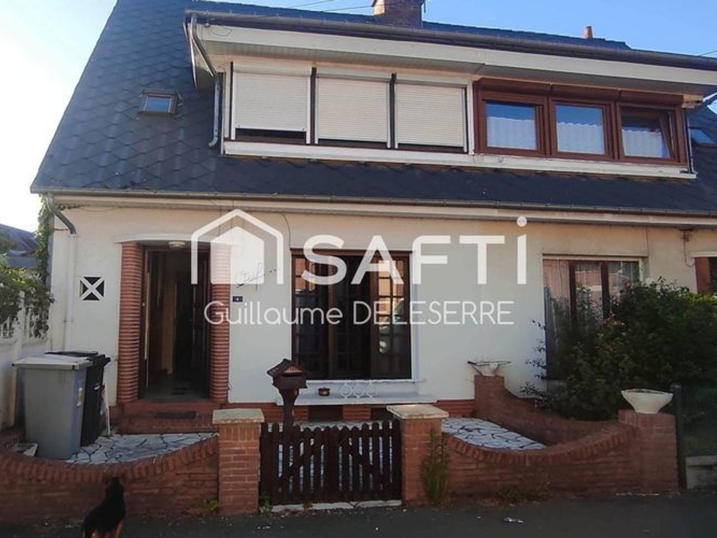 Maison de ville sur Frévent environ 120m² , 4 chambres à l'étage toiture récente. Une belle opportunité au coeur de Frévent
