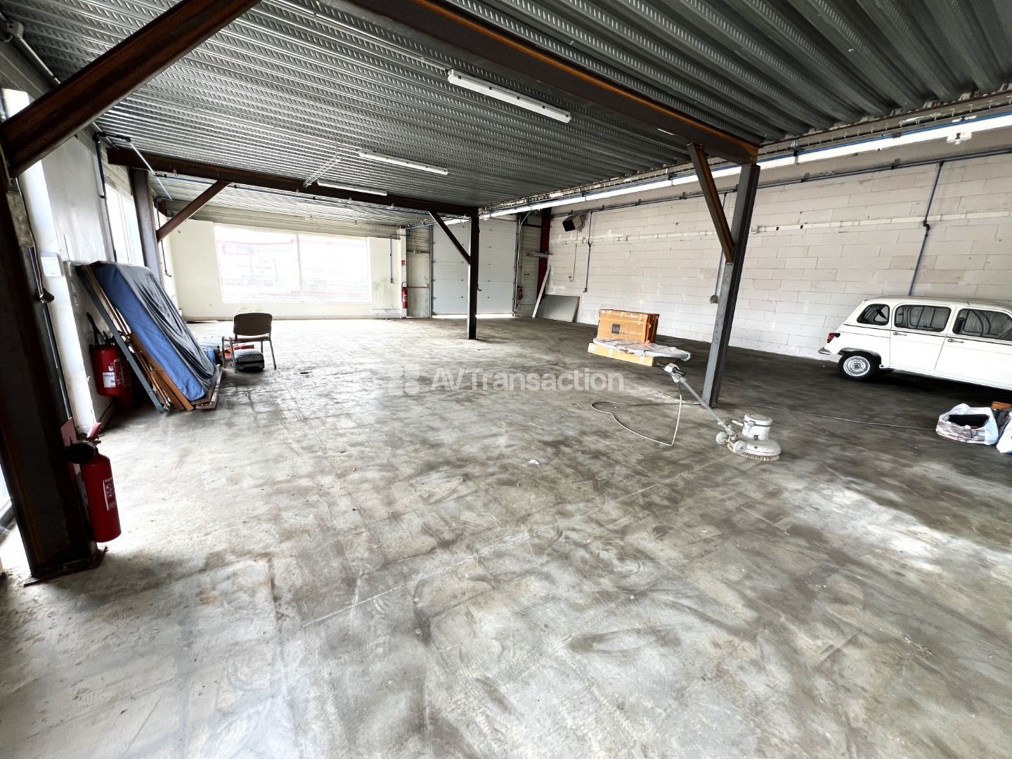A vendre , Vernon ( 27200 ) , Batiment-local commercial 260 m2