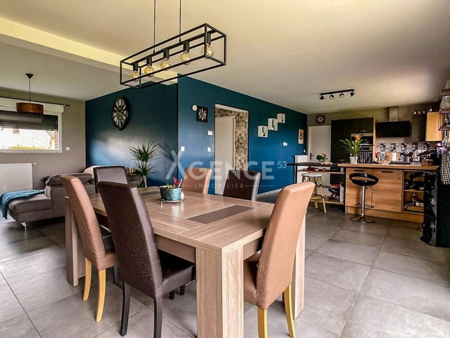 Ensemble immobilier comprenant 2 maisons individuelle