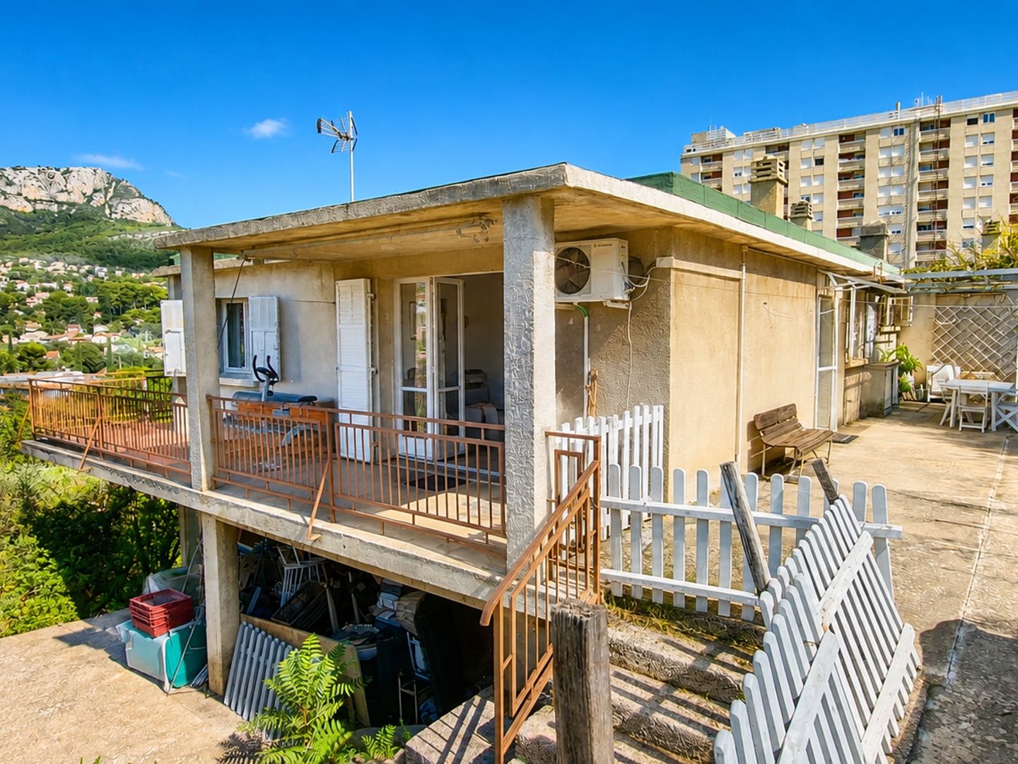 Maison à vendre - 6 pièces - 118m2 - Toulon (83200)