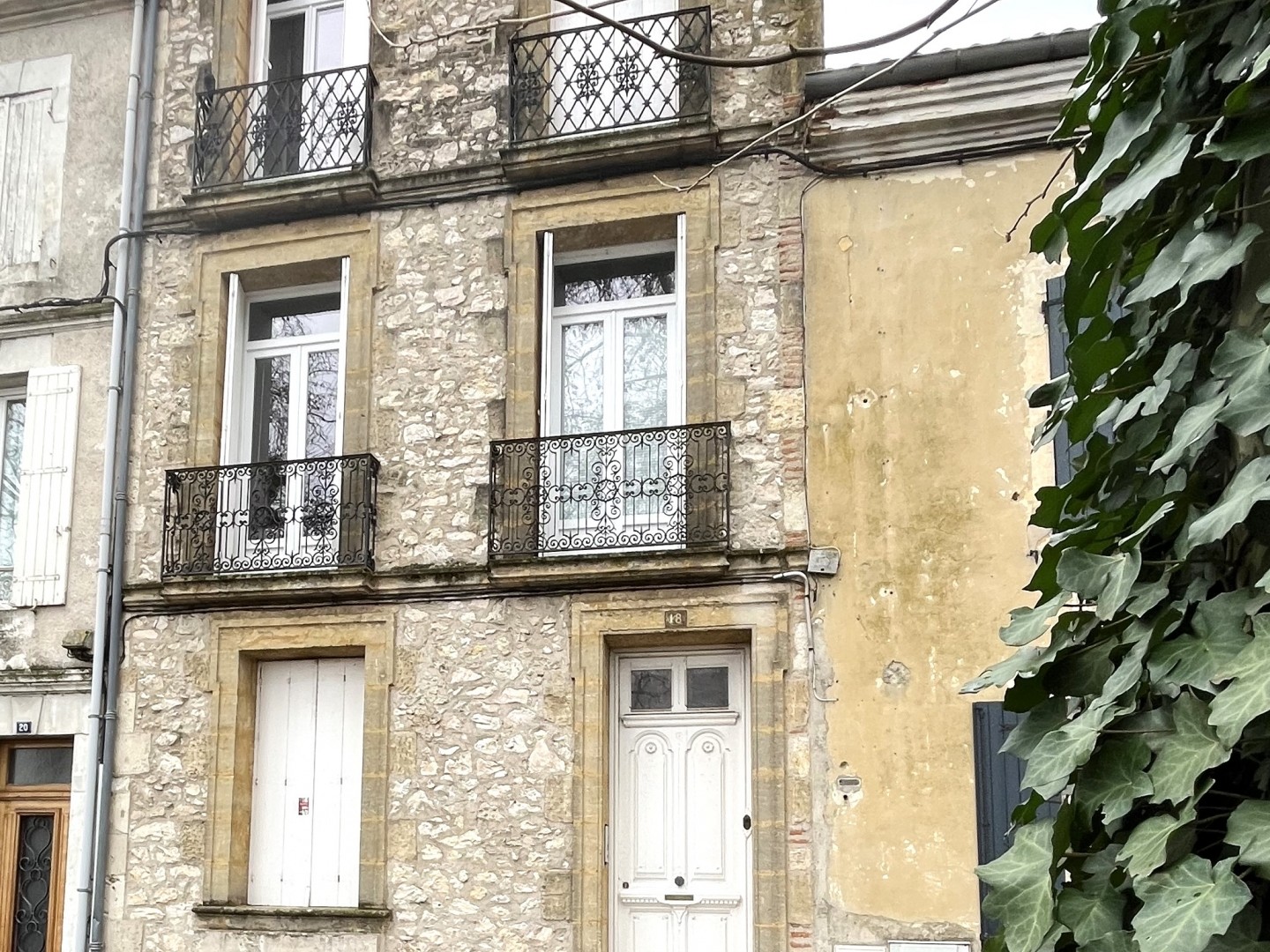 Maison à vendre - 1 pièce - 200m2 - Agen (47000)