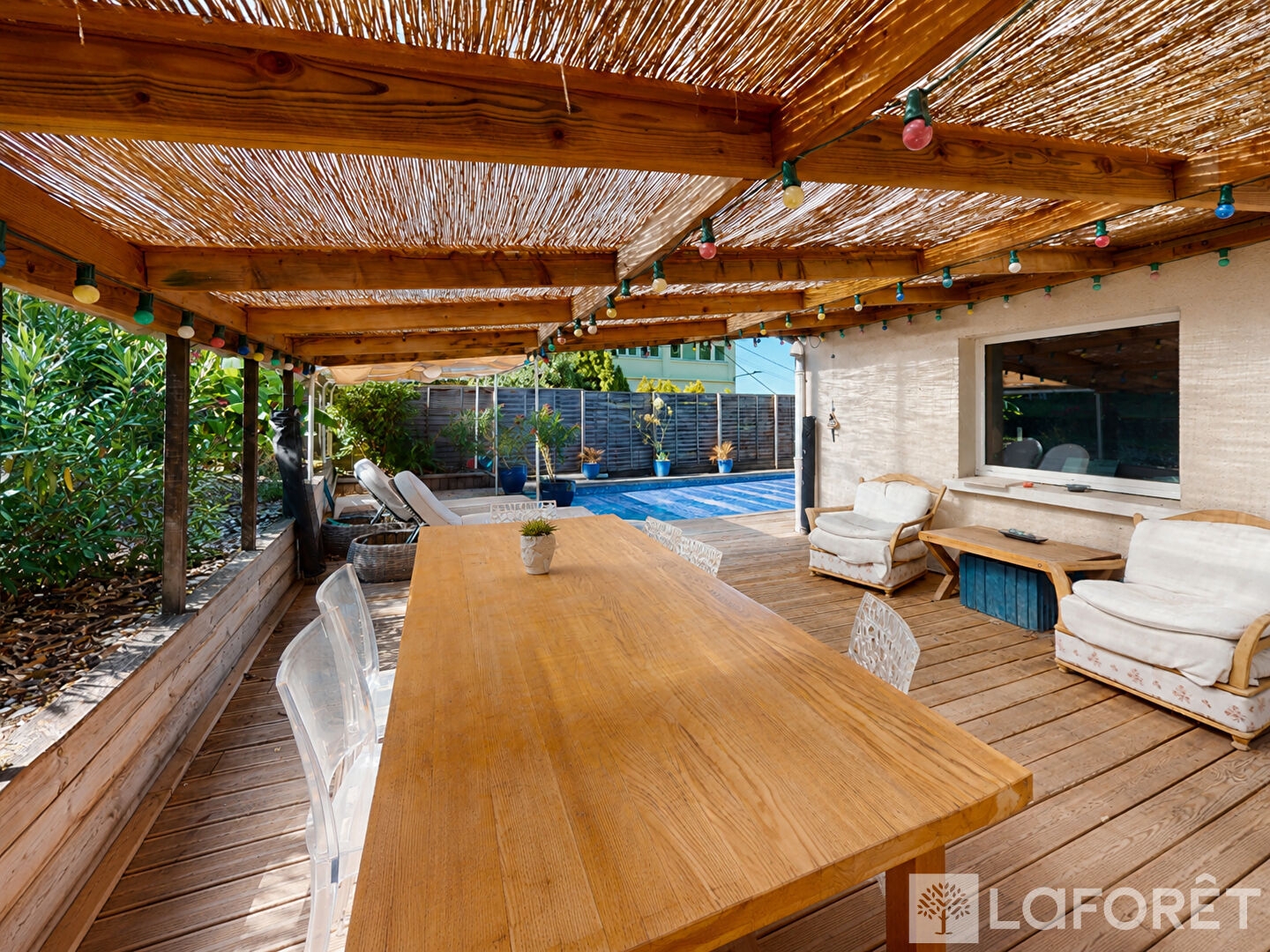 Maison 9 pièces 255 m²
