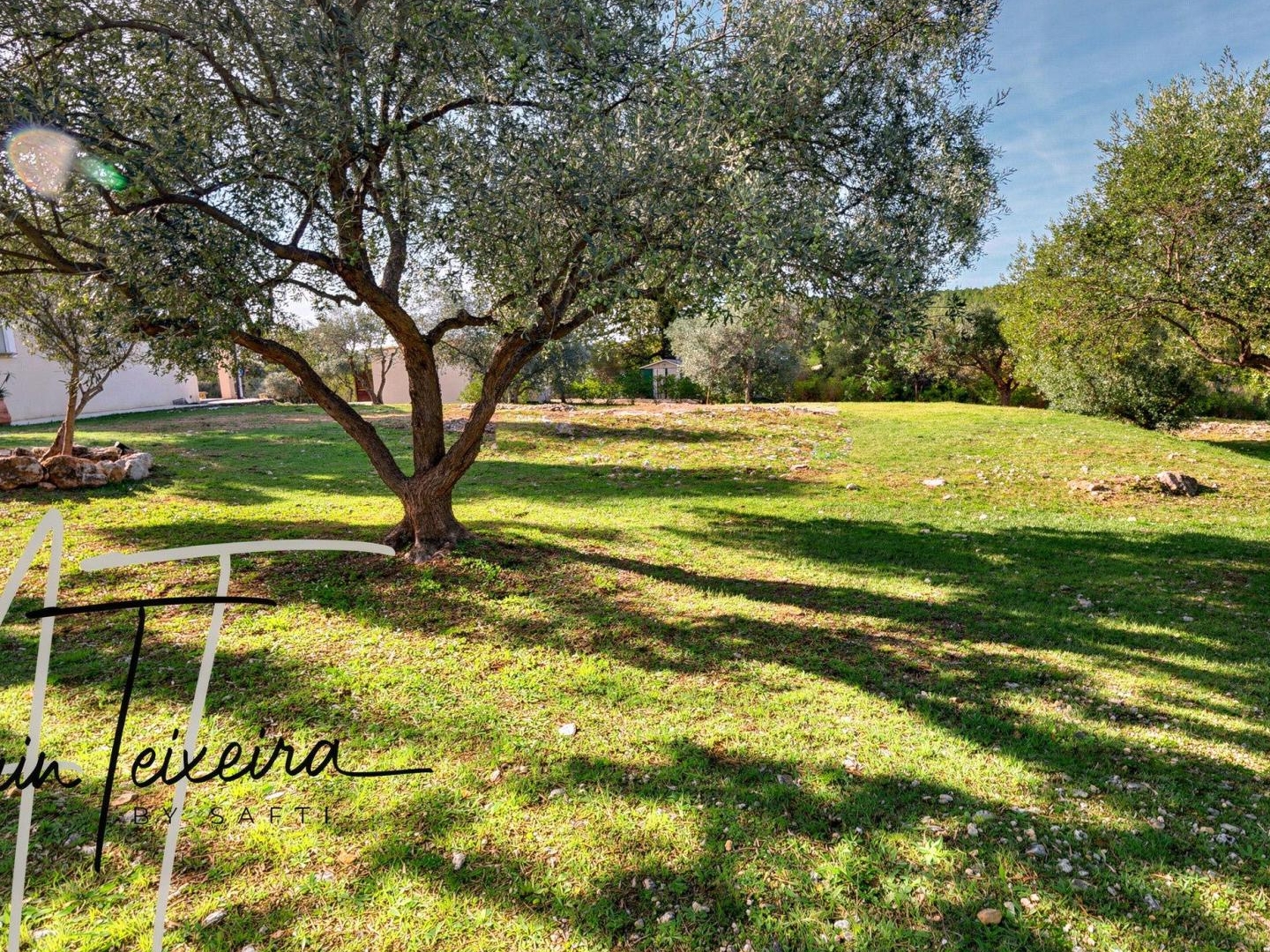 Maison à vendre - 7 pièces - 207m2 - Lorgues (83510)