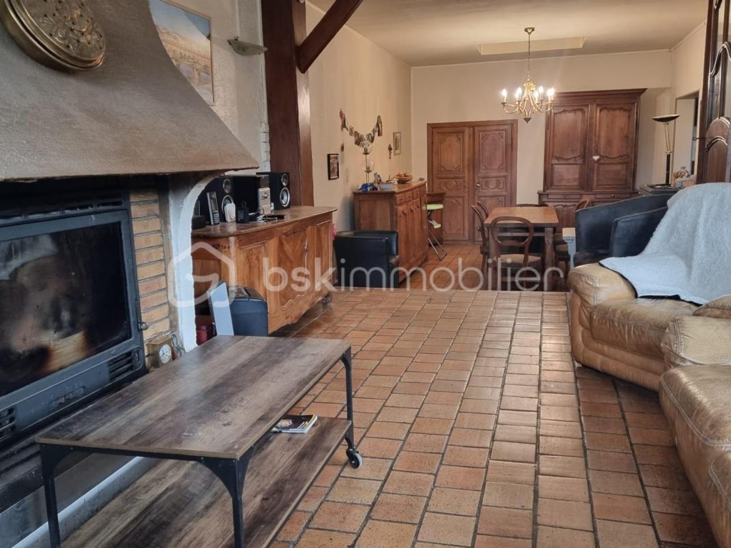 Opportunité Unique : Maison Spacieuse de 200 m² avec 67 m² Supplémentaires Aménageables en Centre-Ville !