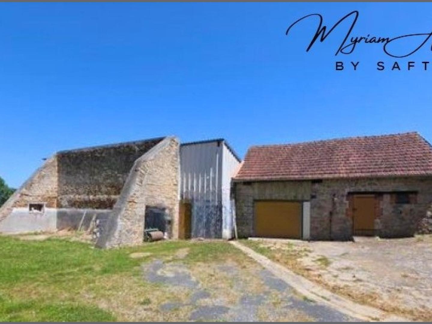 Maison à vendre - 5 pièces - 121m2 - Saint-Priest-La-F... (23300)