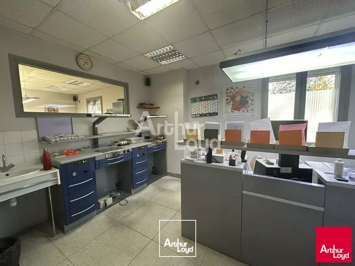 BLOIS - VENTE BUREAUX DE 92,16 M² - ACCÈS A10 A 5 MN
