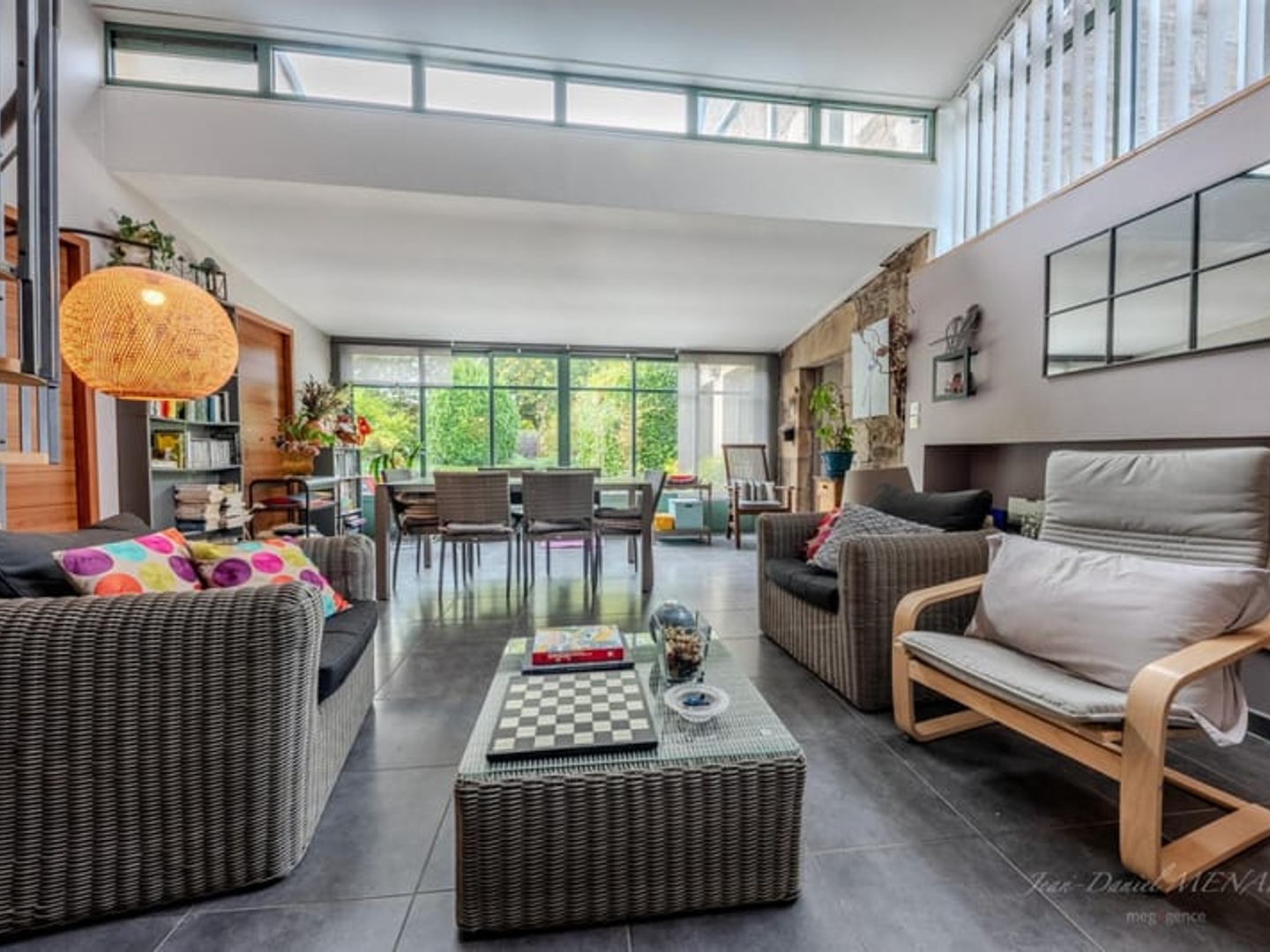 PROPRIÉTÉ 6 PIÈCES - 190 M2 - AU CALME