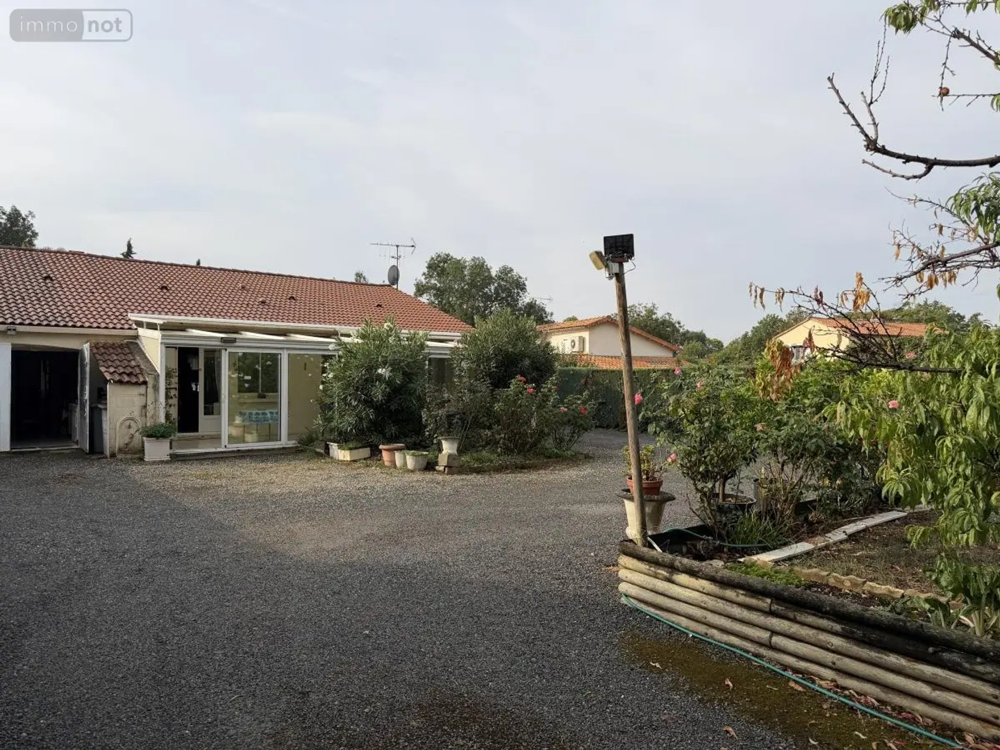 Maison à vendre - 121m2 - Magné (79460)