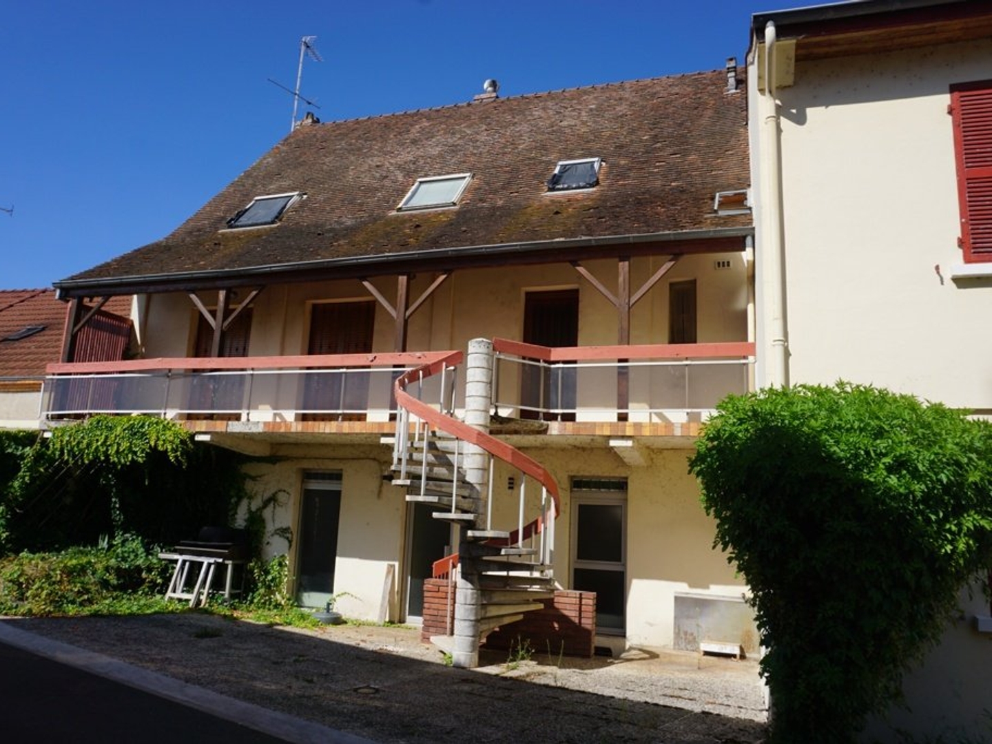 Maison à vendre - 5 pièces - 240m2 - Digoin (71160)