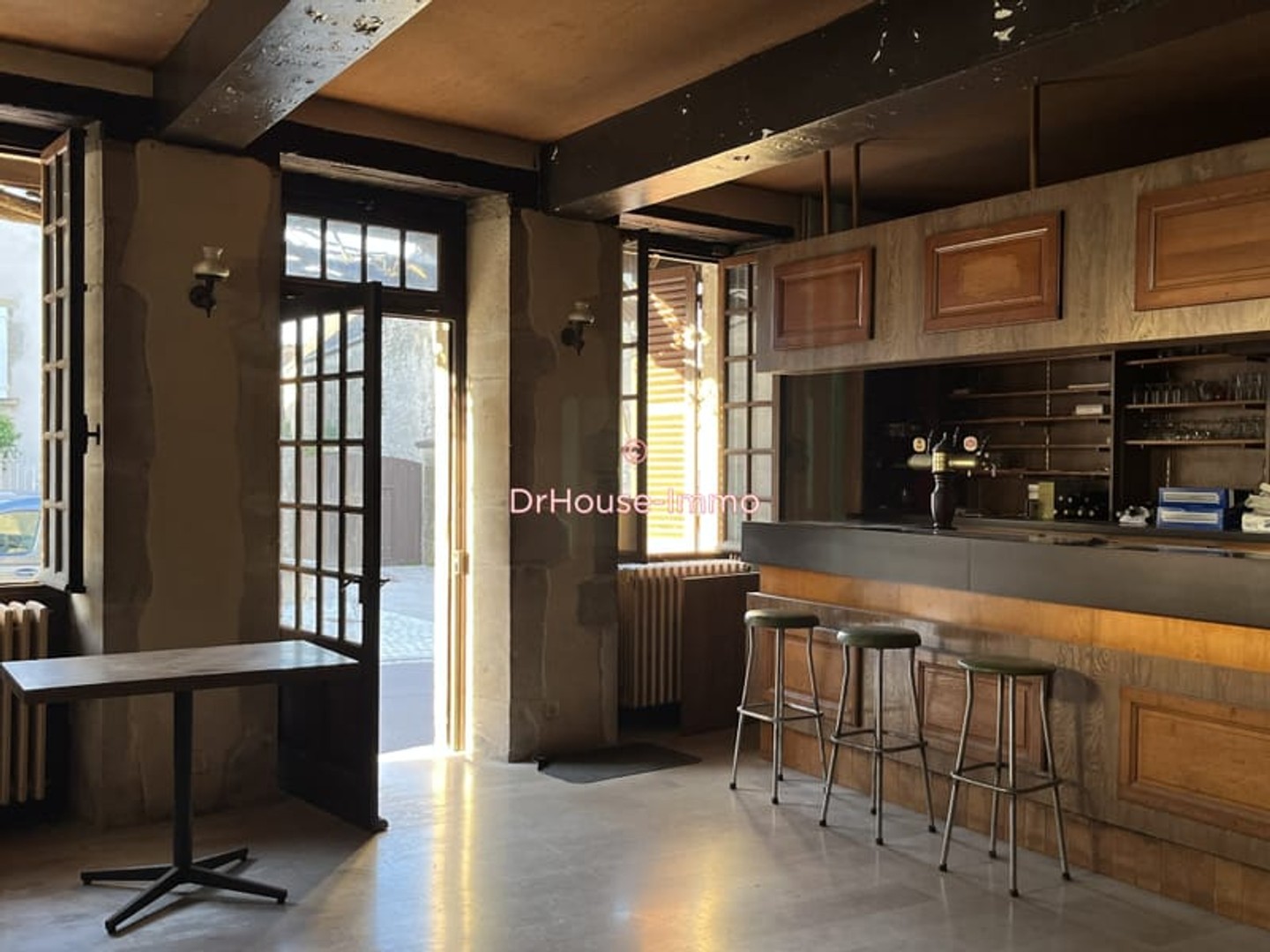 Maison à vendre - 15 pièces - 380m2 - Pontaubert (89200)