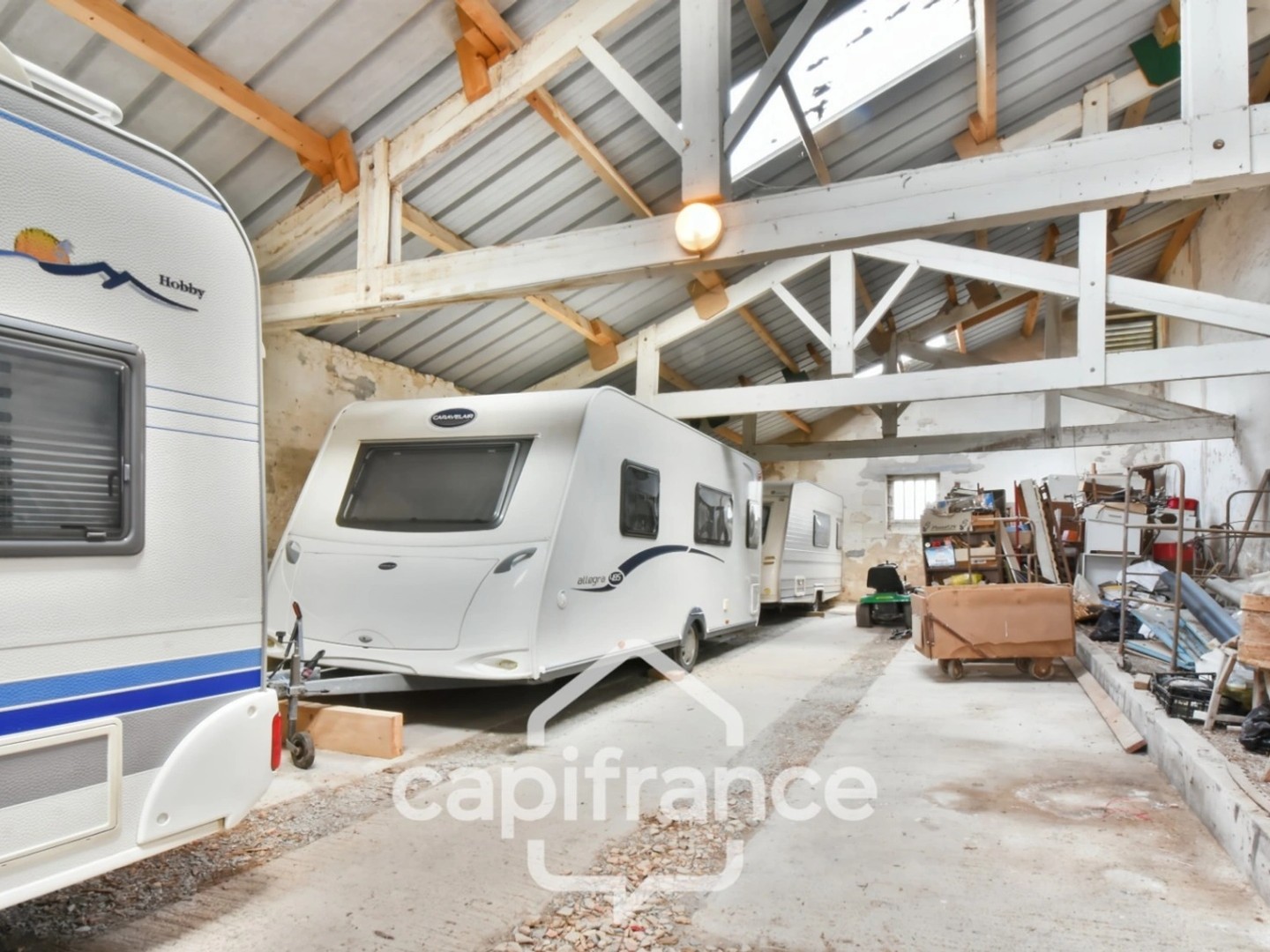 Commerce 5 pièces 592 m²