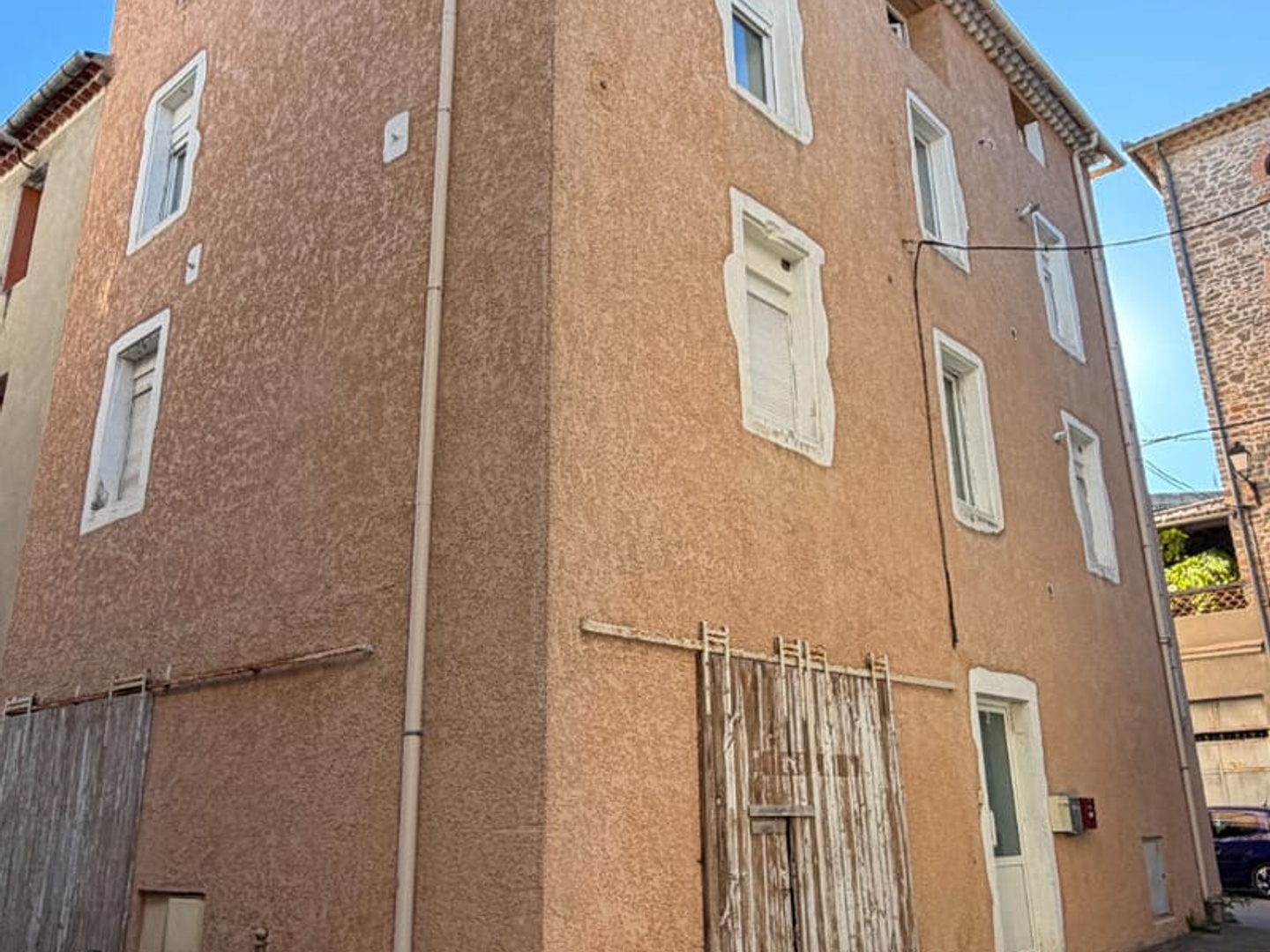 Immeuble à vendre - 9 pièces - 171m2 - Saint-Ambroix (30500)