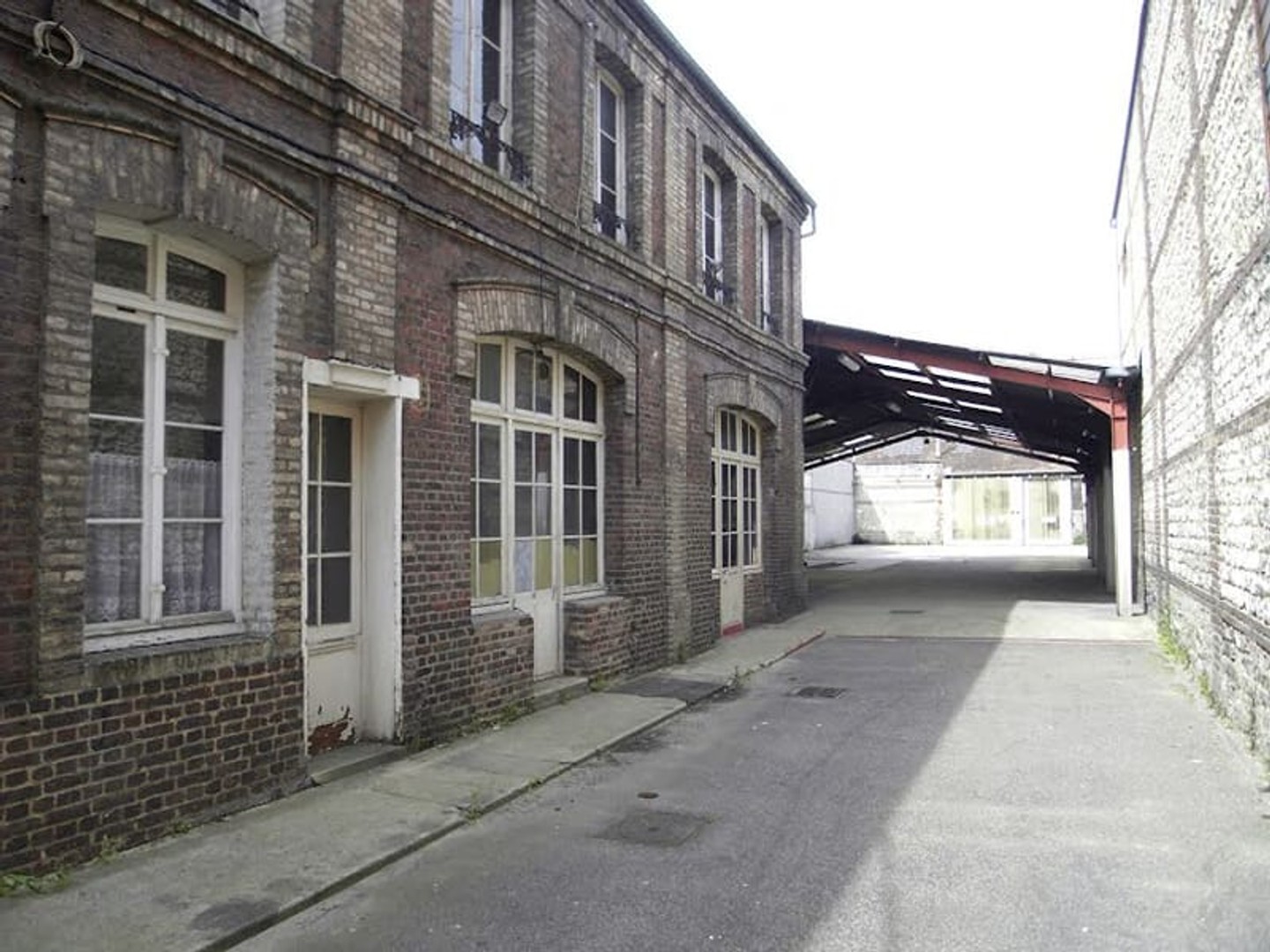 Local 3 pièces 200 m²