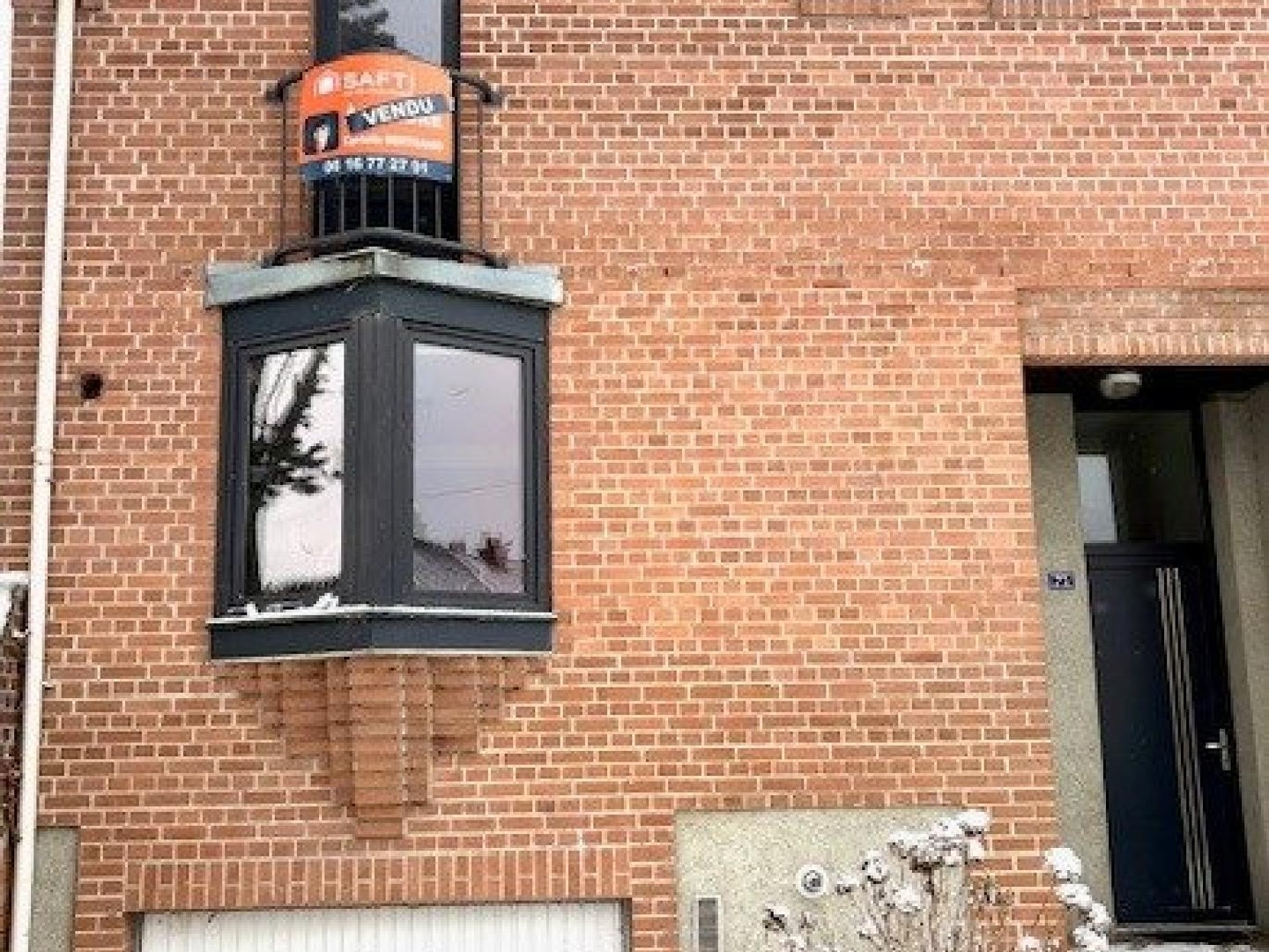 À vendre - Maison semi individuelle Aulnoy Lez Valenciennes- 3 chambres garage et sous sol complet