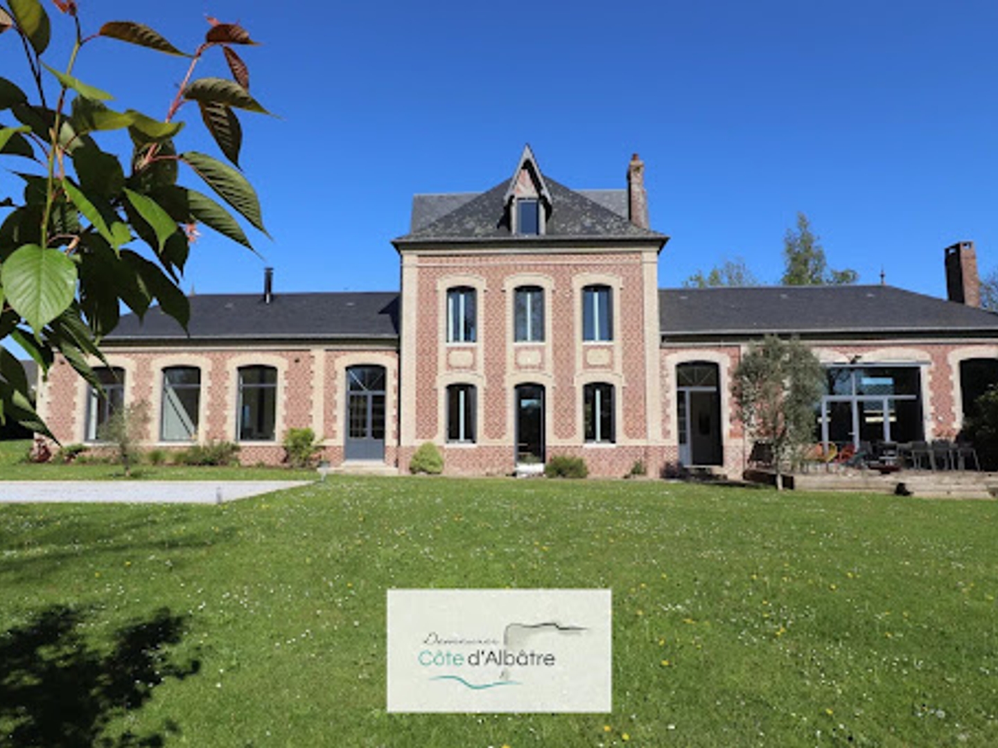 Maison 6 pièces 300 m²