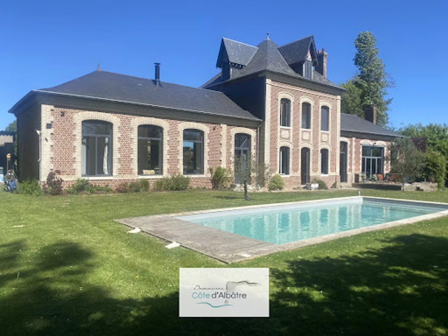 Maison à vendre - 6 pièces - 300m2 - Saint-Valery-En-Caux (76460)