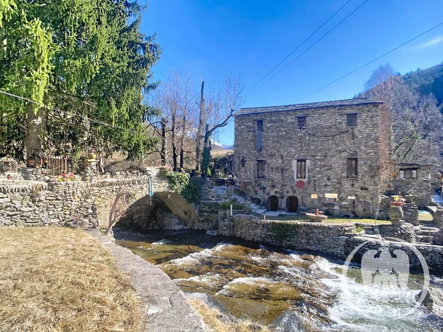 Maison à vendre - 8 pièces - 185m2 - La Brigue (06430)