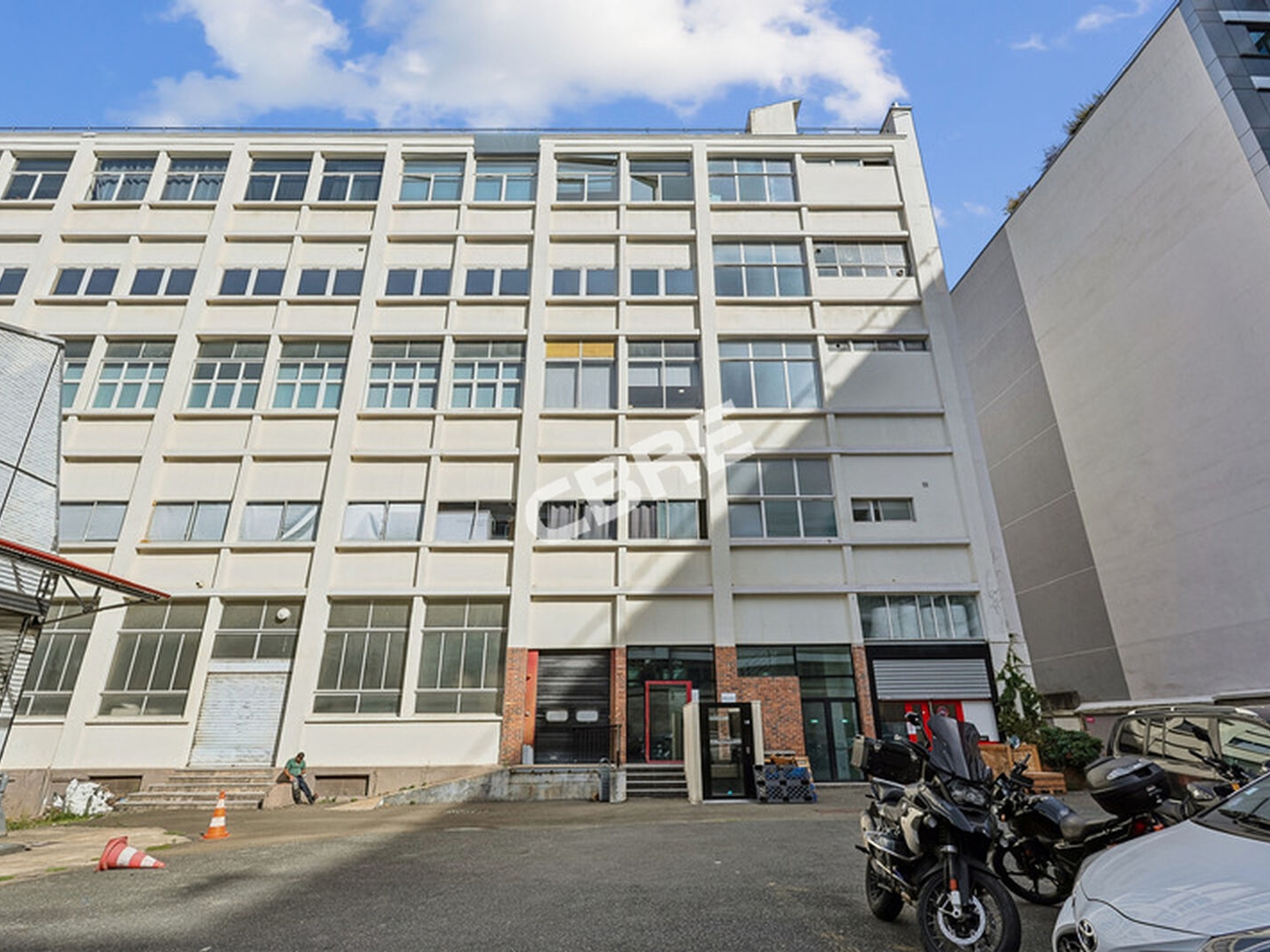 Locaux à vendre - 1383m2 - Montrouge (92120)