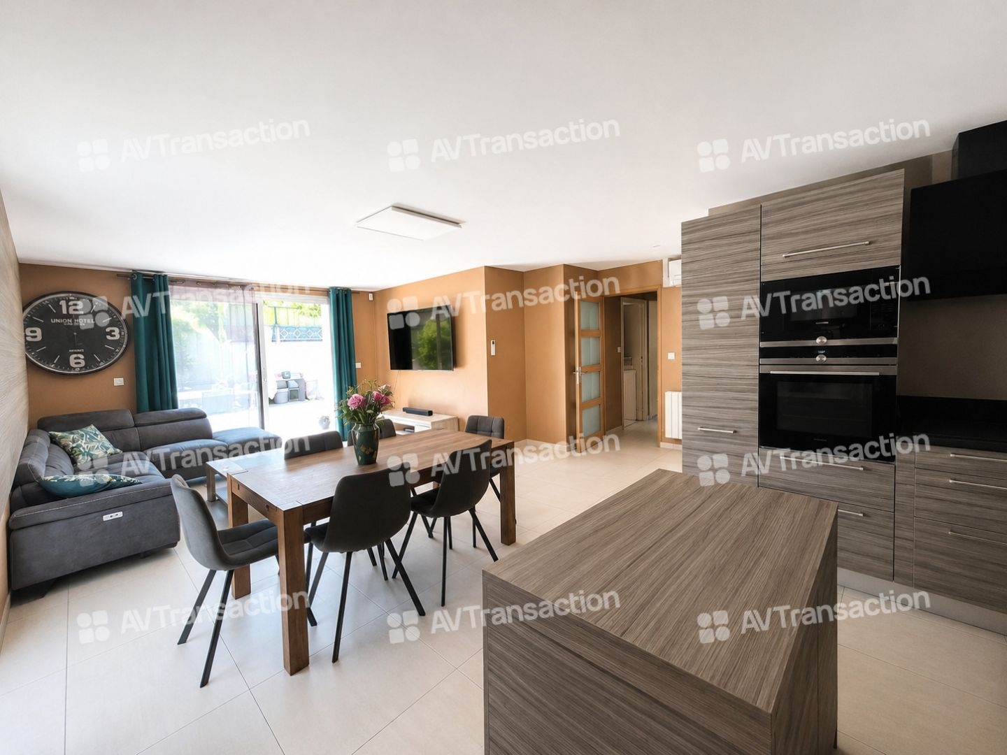 NON MITOYENNE -MAISON DE 138 m² -TERRAIN DE 458 m² - 4 CHAMBRES