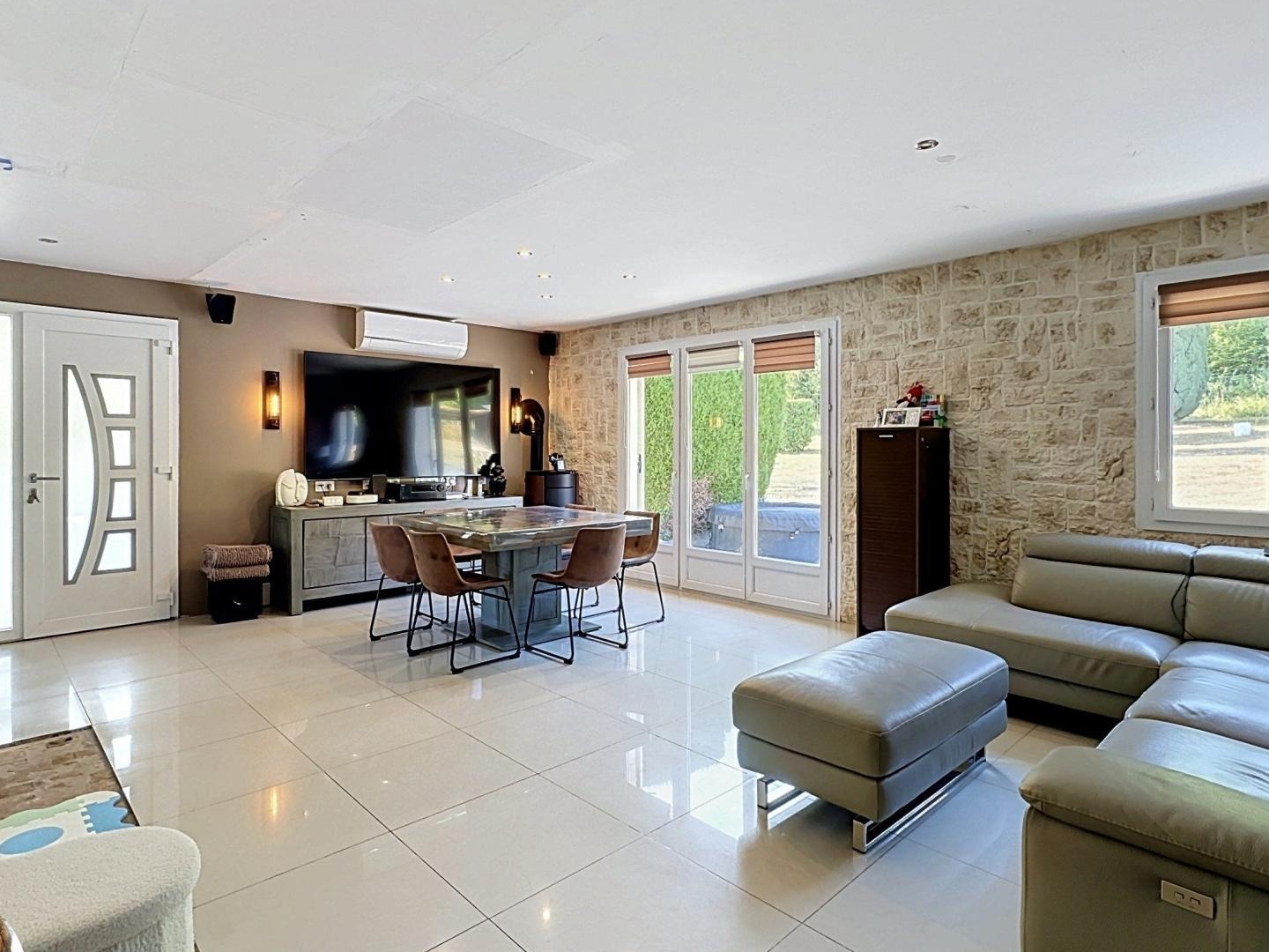 Maison à vendre - 5 pièces - 87m2 - Villethierry (89140)
