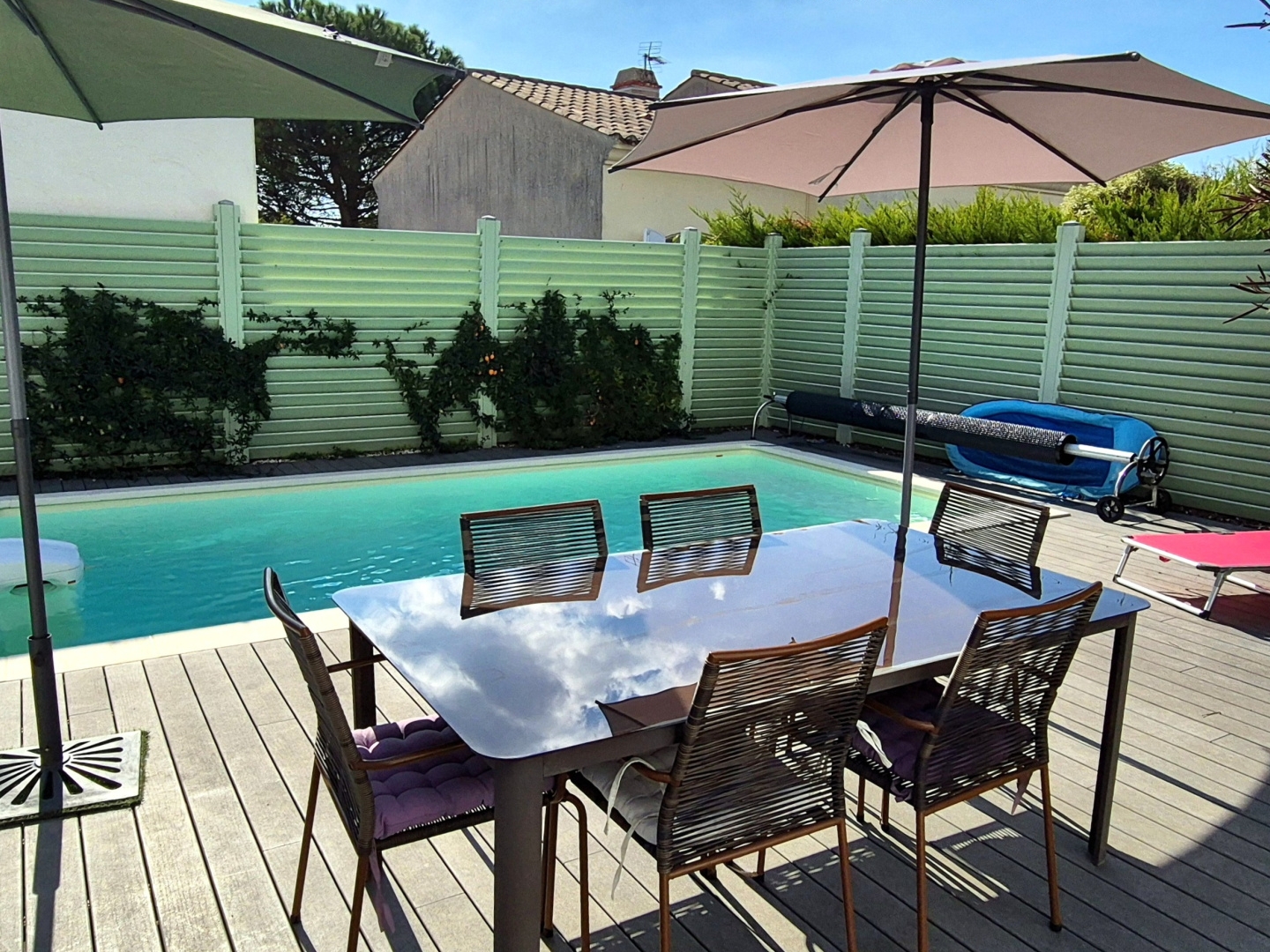 LES SABLES - Accueillante Maison 5 pièces + 2 Garages & Piscine