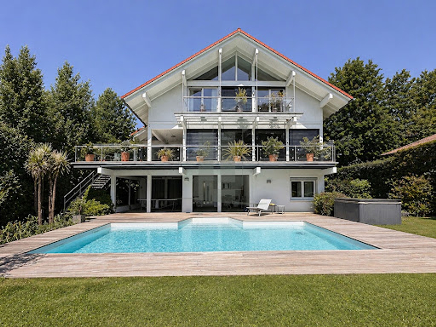 Villa 7 pièces 332 m²