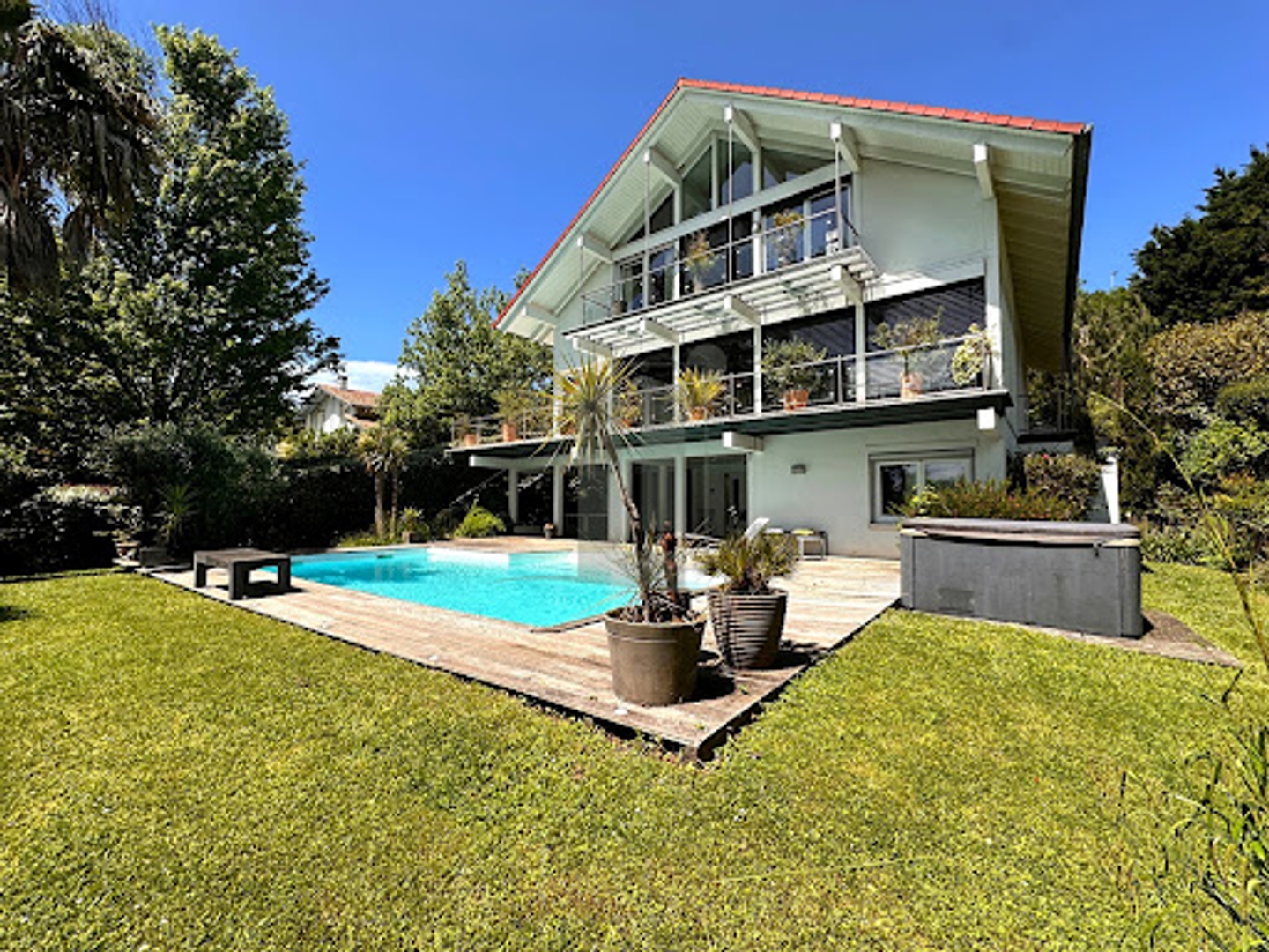Maison à vendre - 7 pièces - 332m2 - Anglet (64600)