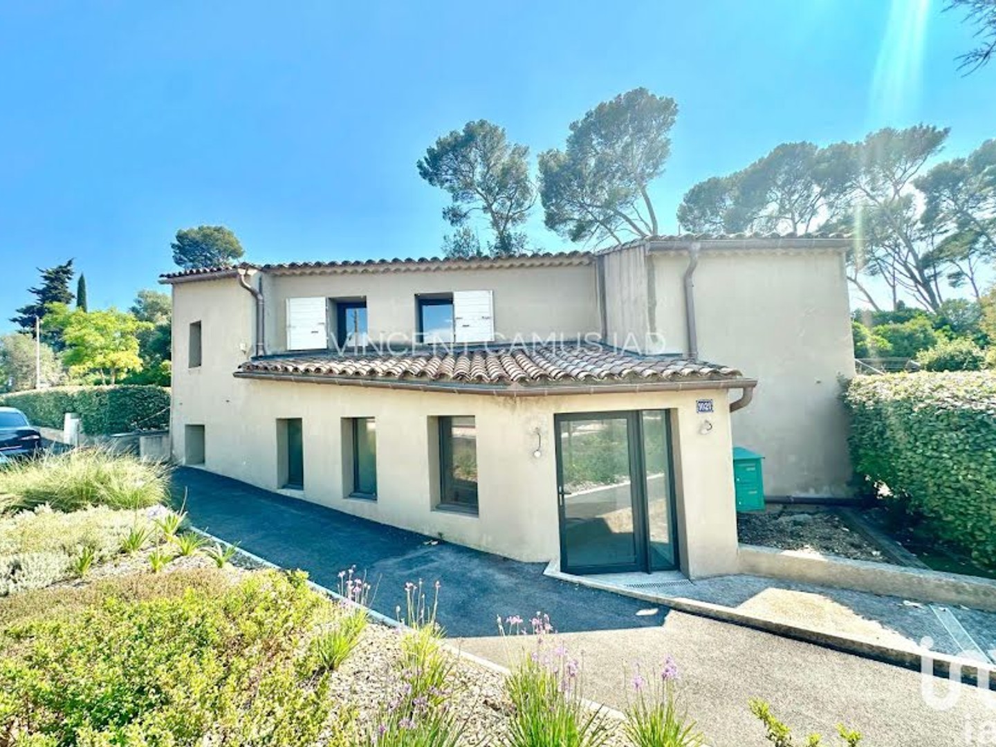 Bureaux 121 m²