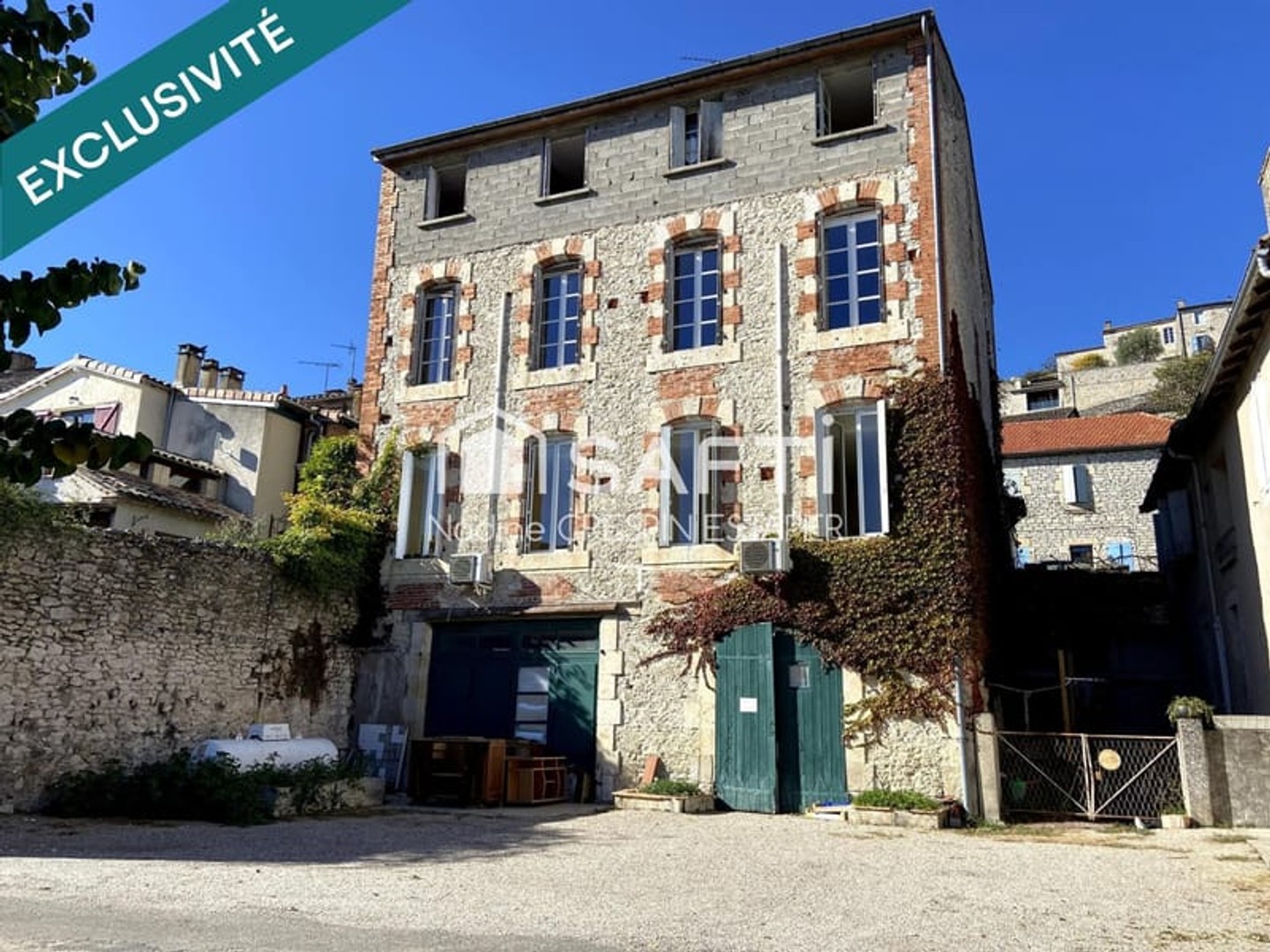 Bureaux 22 pièces 363 m²