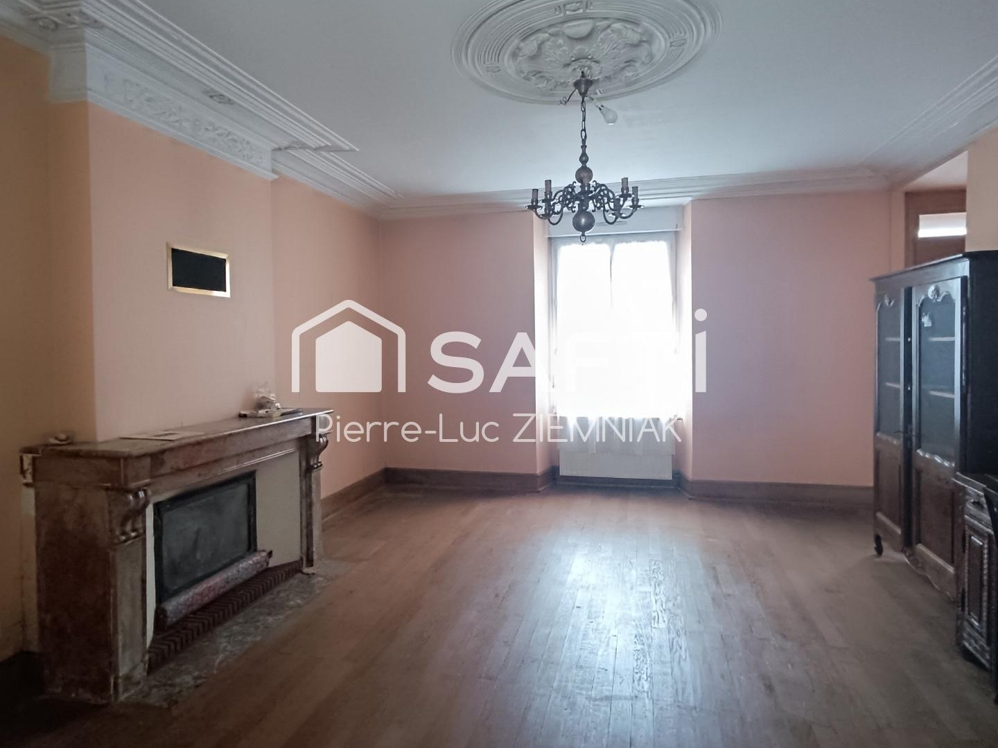 Immeuble à vendre - 12 pièces - 353m2 - Meslay-Du-Maine (53170)