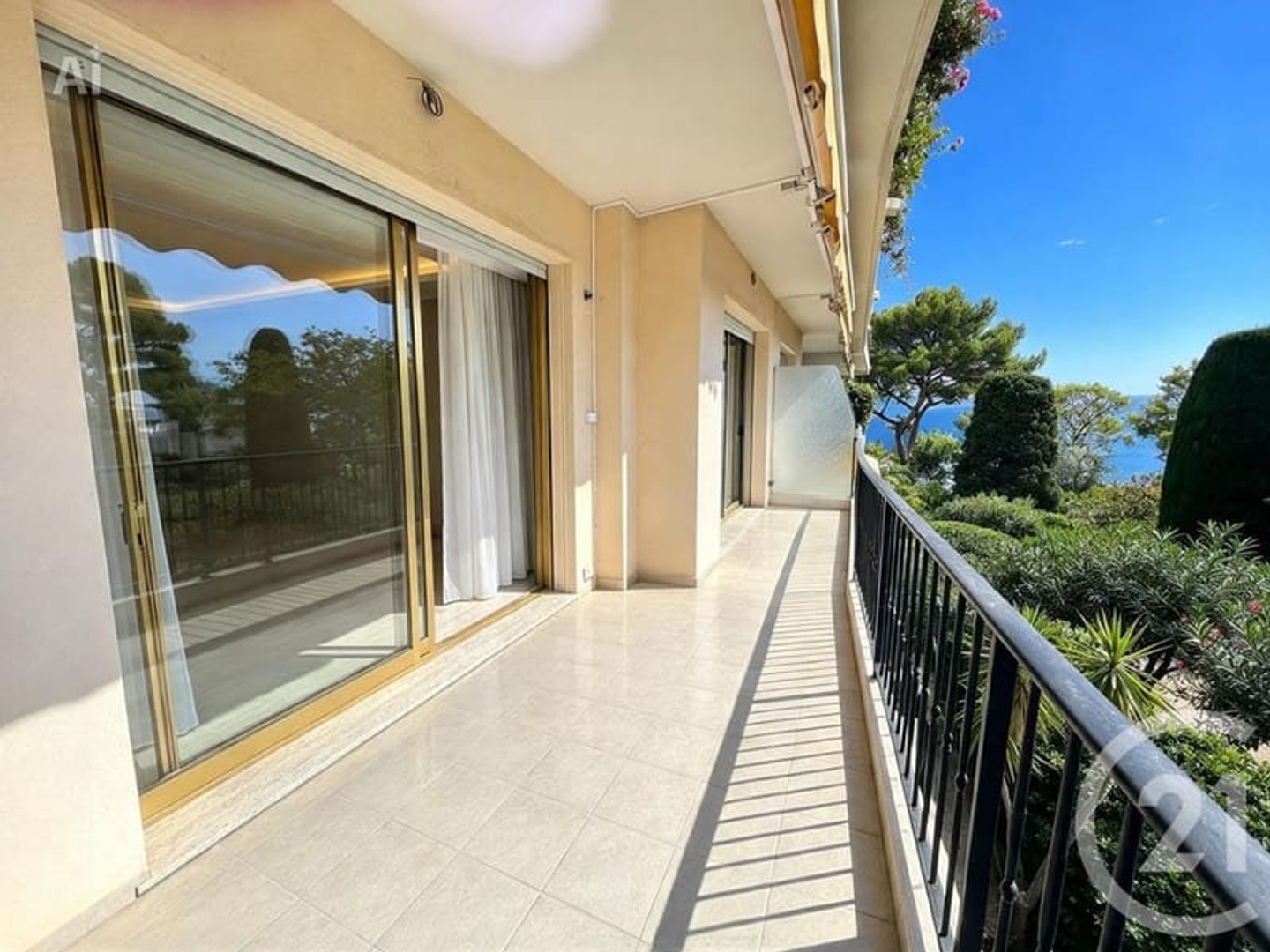 Appartement à vendre - 3 pièces - 90m2 - Cap-D'ail (06320)