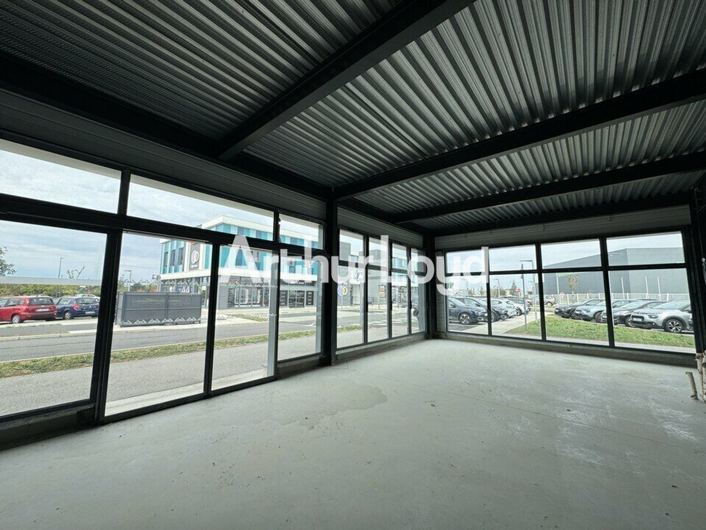 Magasin à vendre - 288m2 - Tours (37100)