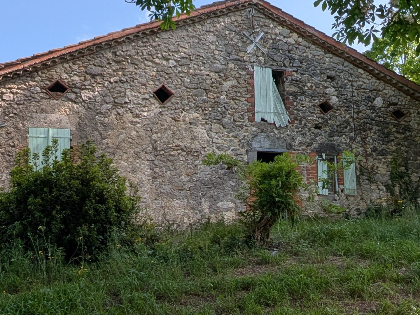 Maison à vendre - 1 pièce - 9230m2 - Villeneuve-Sur-Lot (47300)