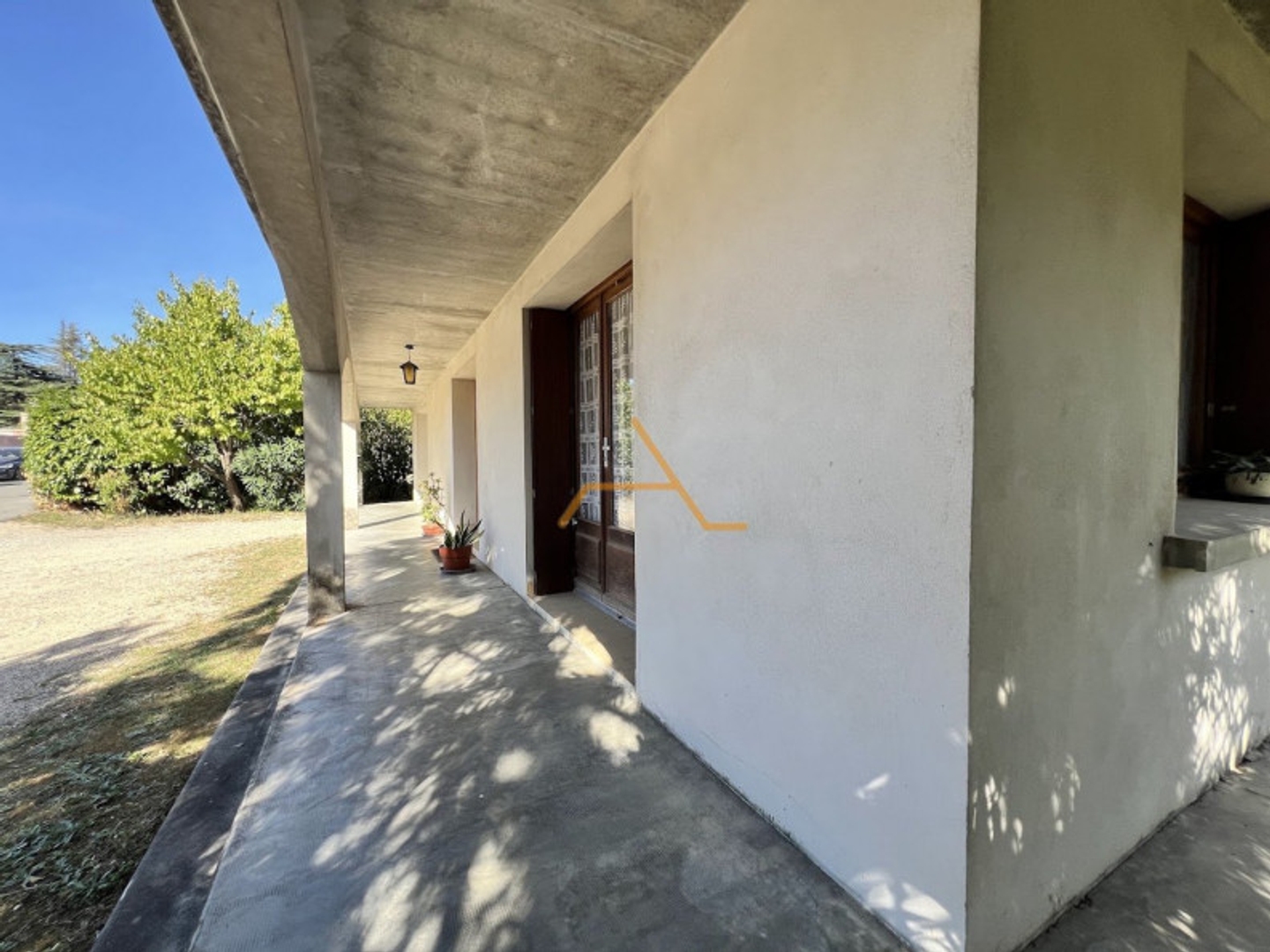 Maison à vendre - 8 pièces - 168m2 - La Bégude-De-Mazenc (26160)
