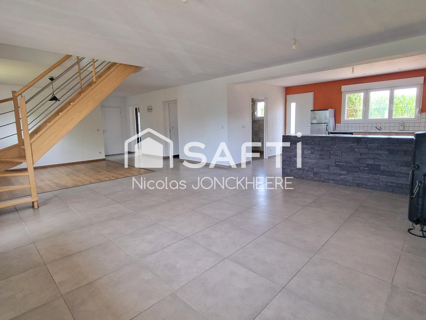 Maison à vendre - 7 pièces - 128m2 - Aire-Sur-La-Lys (62120)