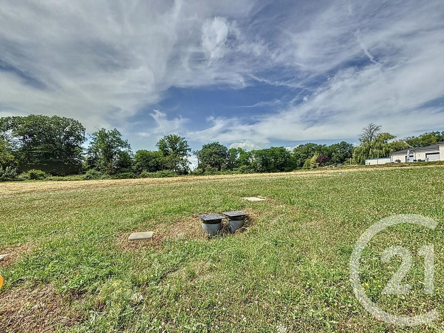 Terrain 2000 m²