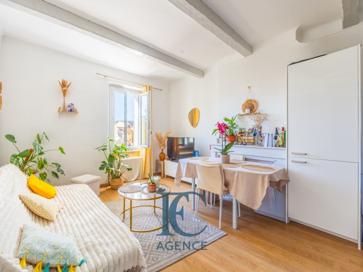 Appartement à vendre - 2 pièces - 30m2 - Sanary-Sur-Mer (83110)