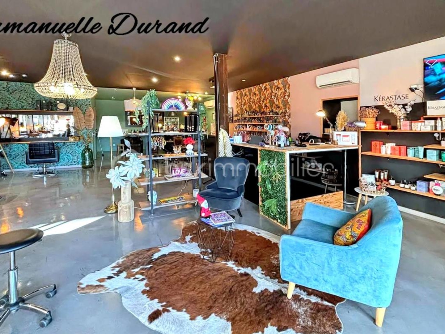 ? À Vendre Ensemble de Locaux Commerciaux & Bureaux Z.A de Saint-Restitut (26)