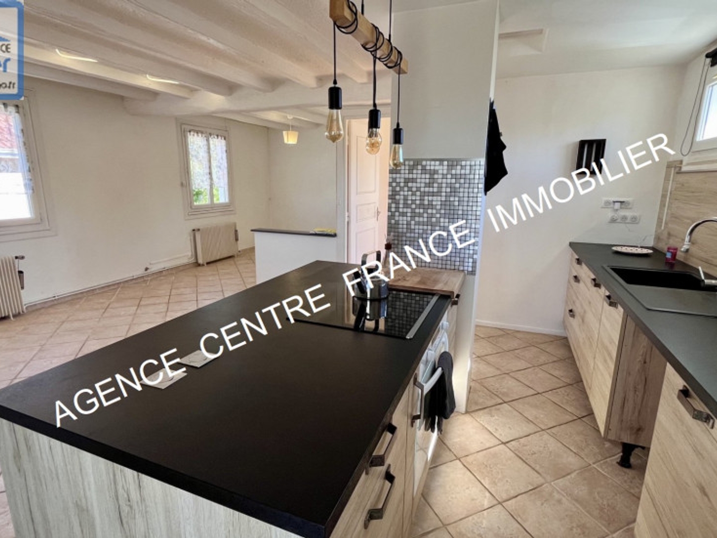 Maison à vendre - 3 pièces - 82m2 - Bourges (18000)